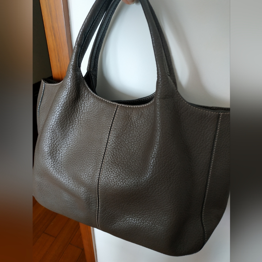 Tod's handbag brownish grey uncommon color sophisticated look - Picture 2 of 10